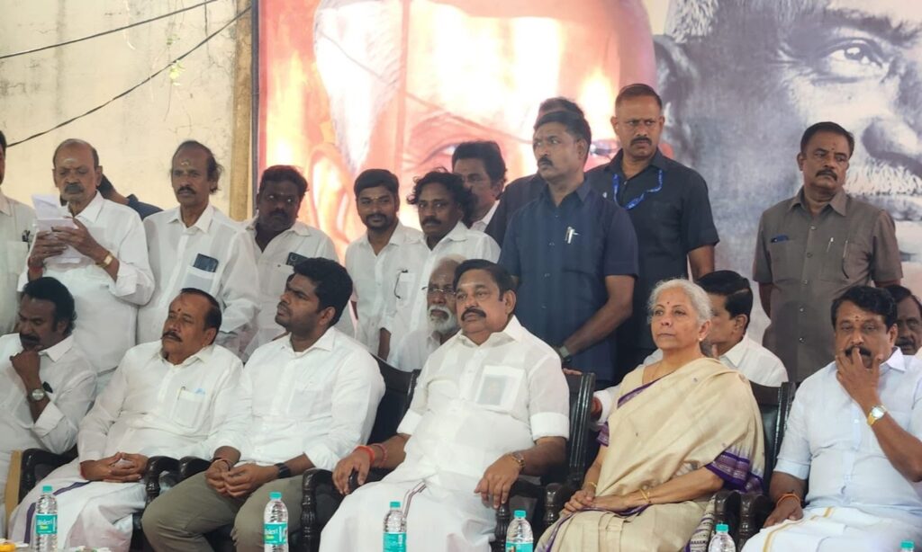 மூப்பனார் பிரதமராக வருவதைத் தடுத்தனர்-மத்திய அமைச்சர் நிர்மலா சீதாராமன் குற்றச்சாட்டு